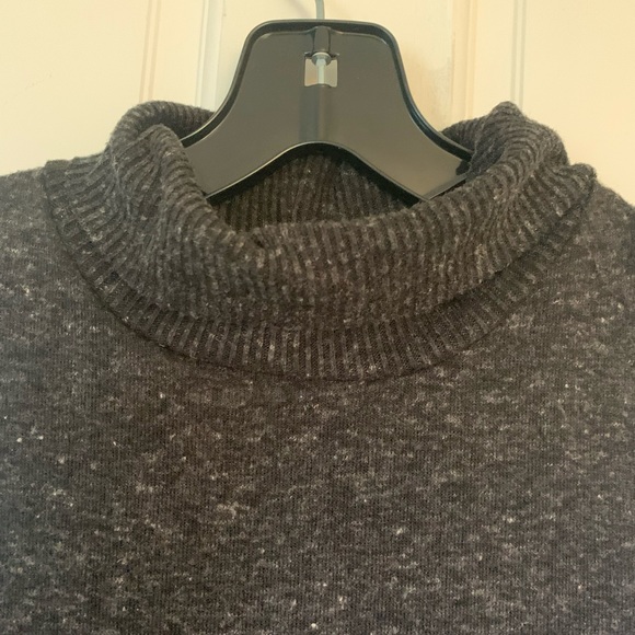 Sleeveless sweater minidress - Picture 2 of 4